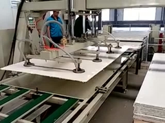 विश्वसनीय मैग्नीशियम ऑक्साइड बोर्ड मशीन बोर्ड की चौड़ाई 600-1220 मिमी