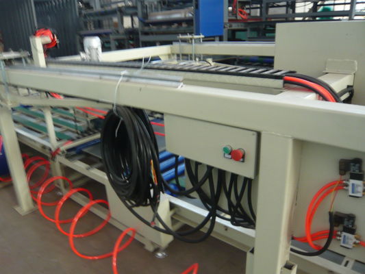 ऊर्जा कुशल स्टील टेक्सचर 1.5 * 18 मीटर फाइबर सीमेंट डोर बनाने की मशीनें