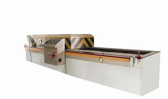 कॉम्पैक्ट स्ट्रक्चर ऑटोमेशन कंट्रोल वैक्यूम फोर्मिंग मशीन प्लास्टिक अवशोषक बोर्ड के लिए