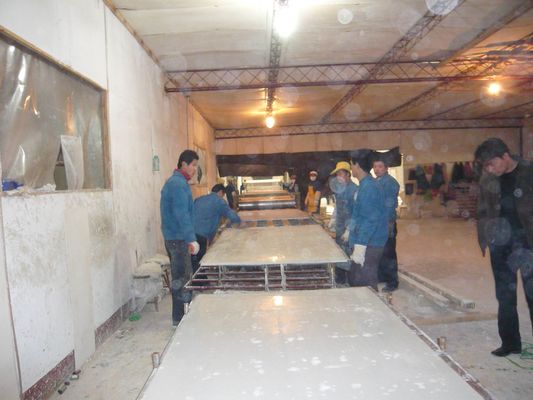 0.8 - 1 एमपीए वायु स्रोत 48 / 68 केडब्ल्यू हीटिंग पावर के साथ प्लास्टिक वैक्यूम बनाने की मशीन