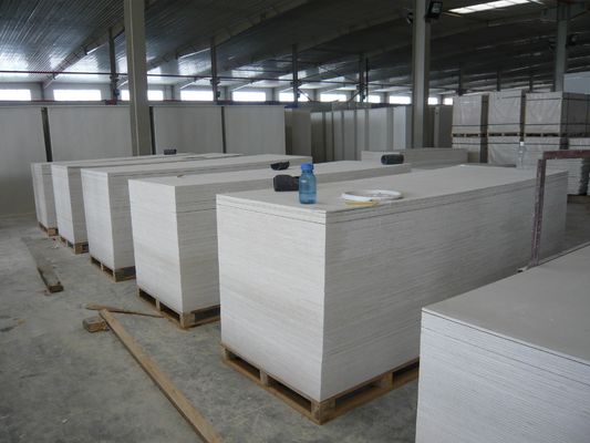 0.8 - 1 एमपीए वायु स्रोत 48 / 68 केडब्ल्यू हीटिंग पावर के साथ प्लास्टिक वैक्यूम बनाने की मशीन