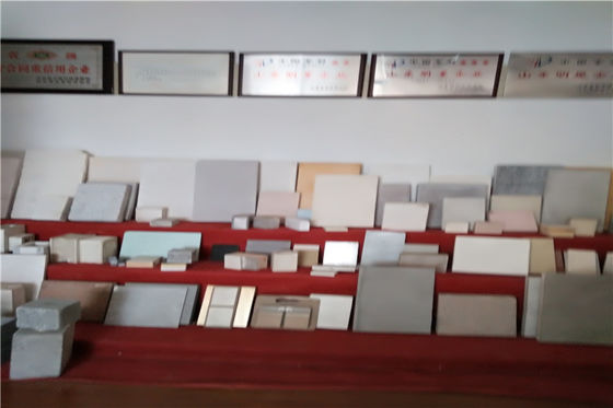 निर्माण सामग्री मशीनरी चीनी मिट्टी के बरतन कांच छत टाइल टुकड़े टुकड़े बनाने की मशीन