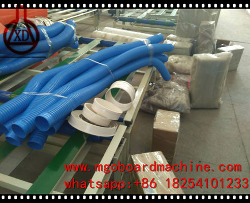 एसजीएस प्रमाणपत्र एमजीओ सैंडविच पैनल बनाने की मशीन पोर्टलैंड सीमेंट बोर्ड उत्पादन