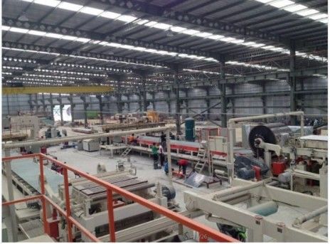 अग्निरोधक निर्माण सामग्री बनाने मशीनरी Polyurethane सैंडविच पैनल विनिर्माण