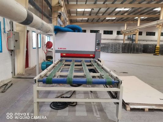 जिप्सम बोर्ड गोंद फैलाव बोर्ड और mgo बोर्ड लैमिनेशन मशीन